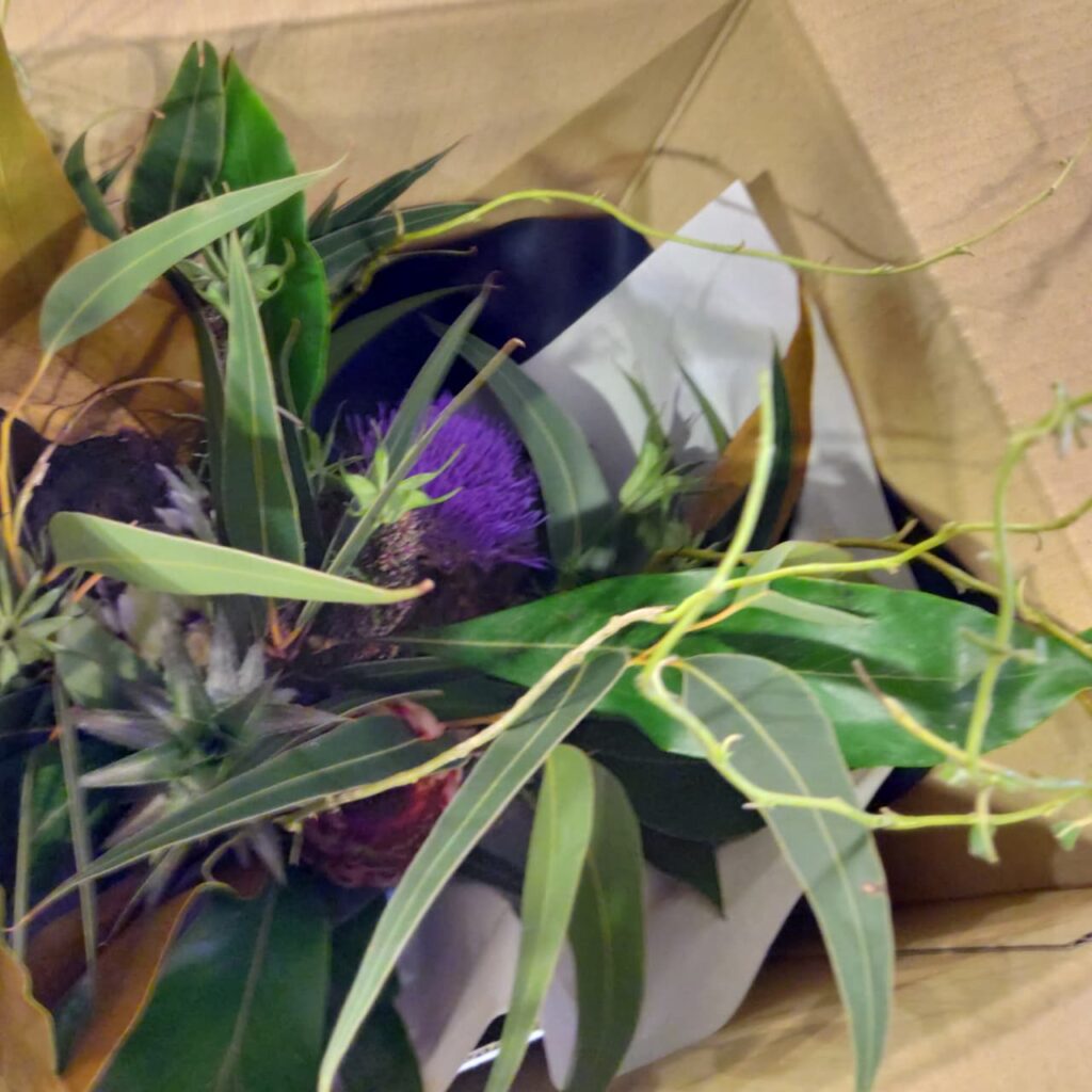 シミズガーデンのお花の定期便ブーケの作り方6