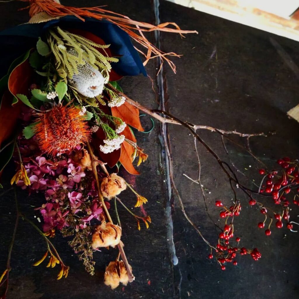 シミズガーデンの2021年10月のドライフラワースワッグ1