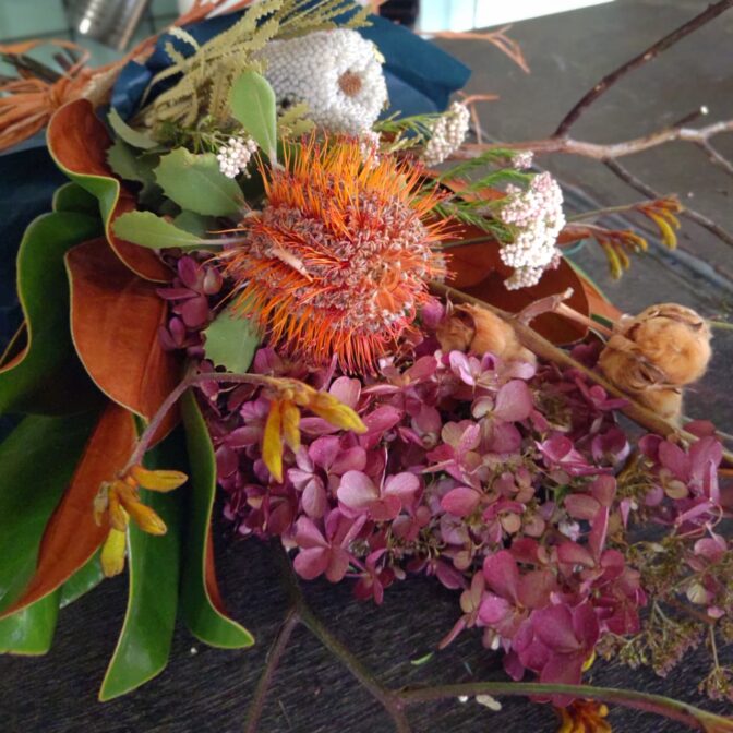 シミズガーデンの2021年10月のドライフラワースワッグ2