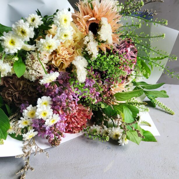 【発送】shimizu garden 母の日 季節のフラワーブーケ